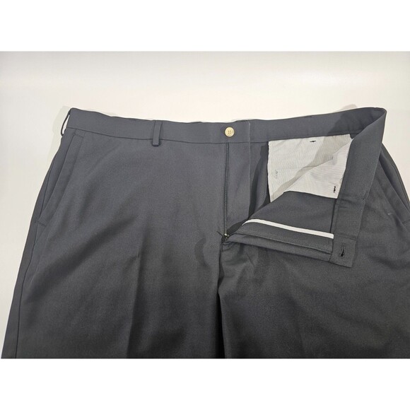GC Men's 42 Peter Millar Crown Sport Salem Performance Short 9" Shorts Black EUC - Picture 5 of 8